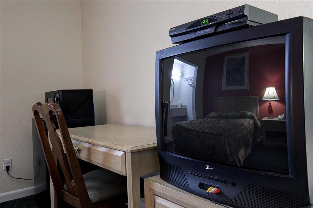 Americas Best Value Inn - Port Jefferson Station - Long Island Rom bilde