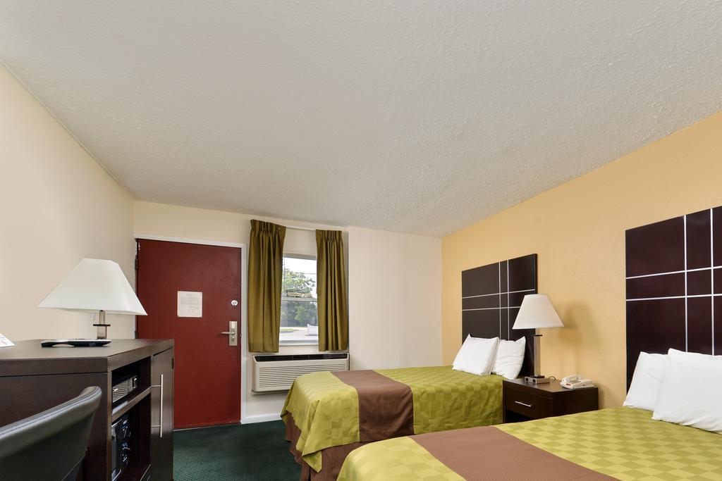 Americas Best Value Inn - Port Jefferson Station - Long Island Rom bilde