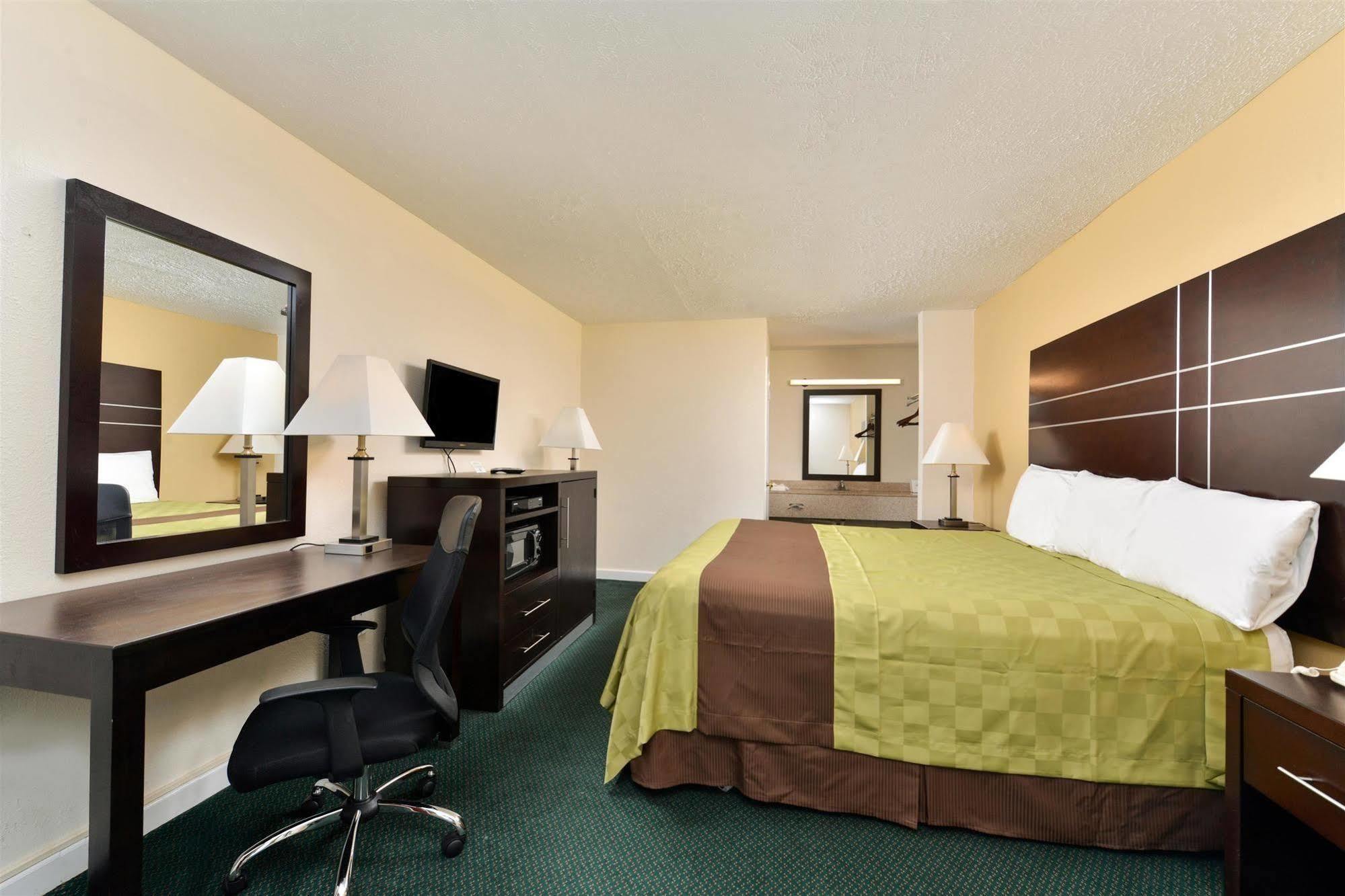 Americas Best Value Inn - Port Jefferson Station - Long Island Eksteriør bilde
